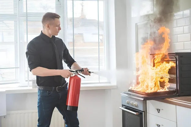 İstanbul'daki Yangın Söndürücü Sprey Çeşitleri: Karşılaştırmalı Rehber